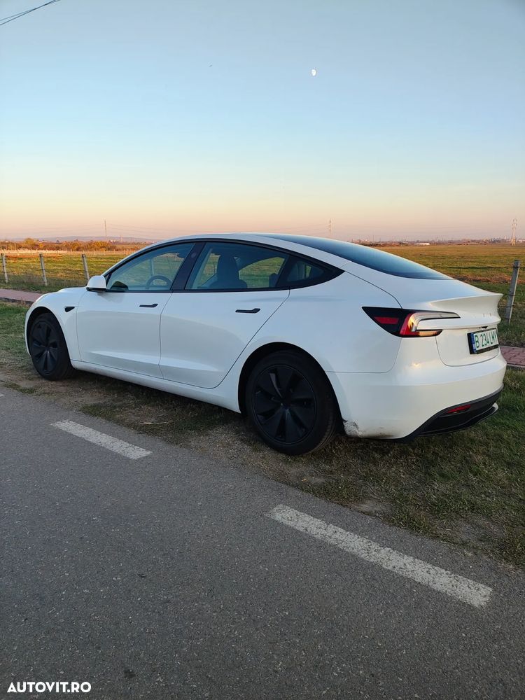 Tesla Model 3 RWD - 4