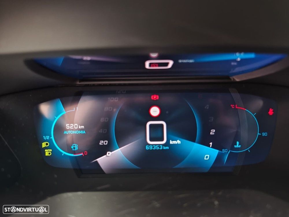 Peugeot 2008 1.5 BlueHDi GT - 23