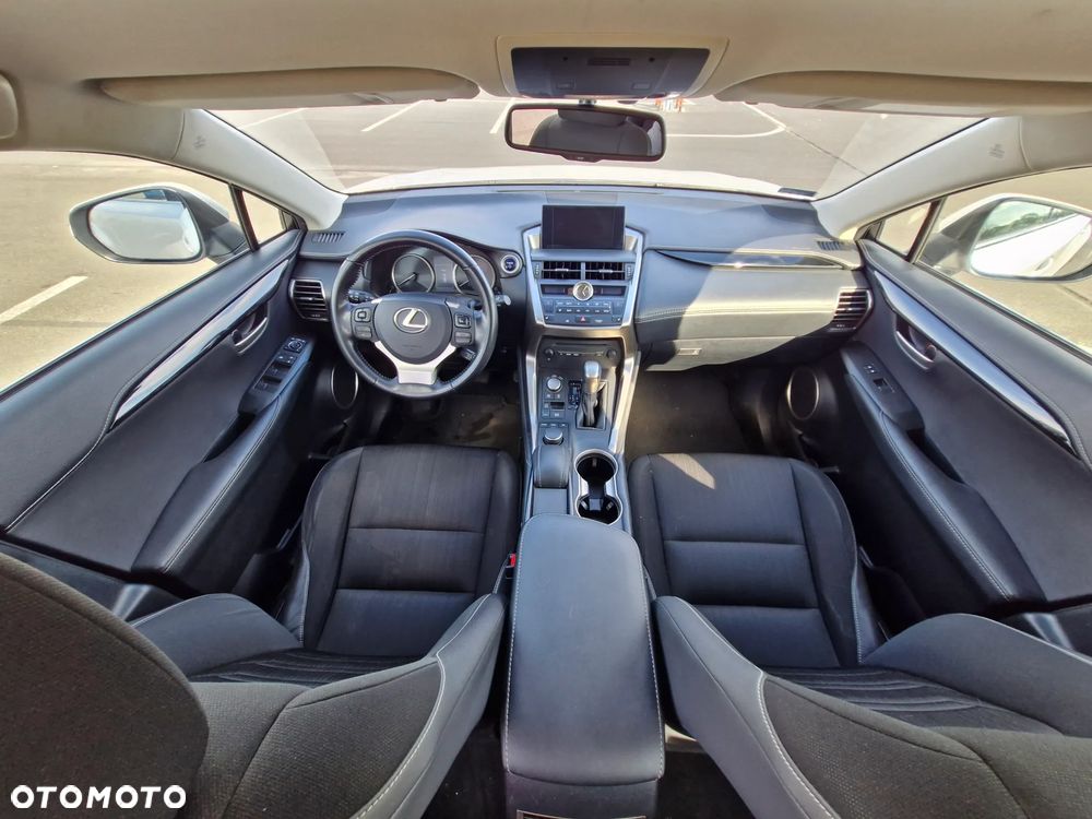 Lexus NX 300h Elite AWD - 35