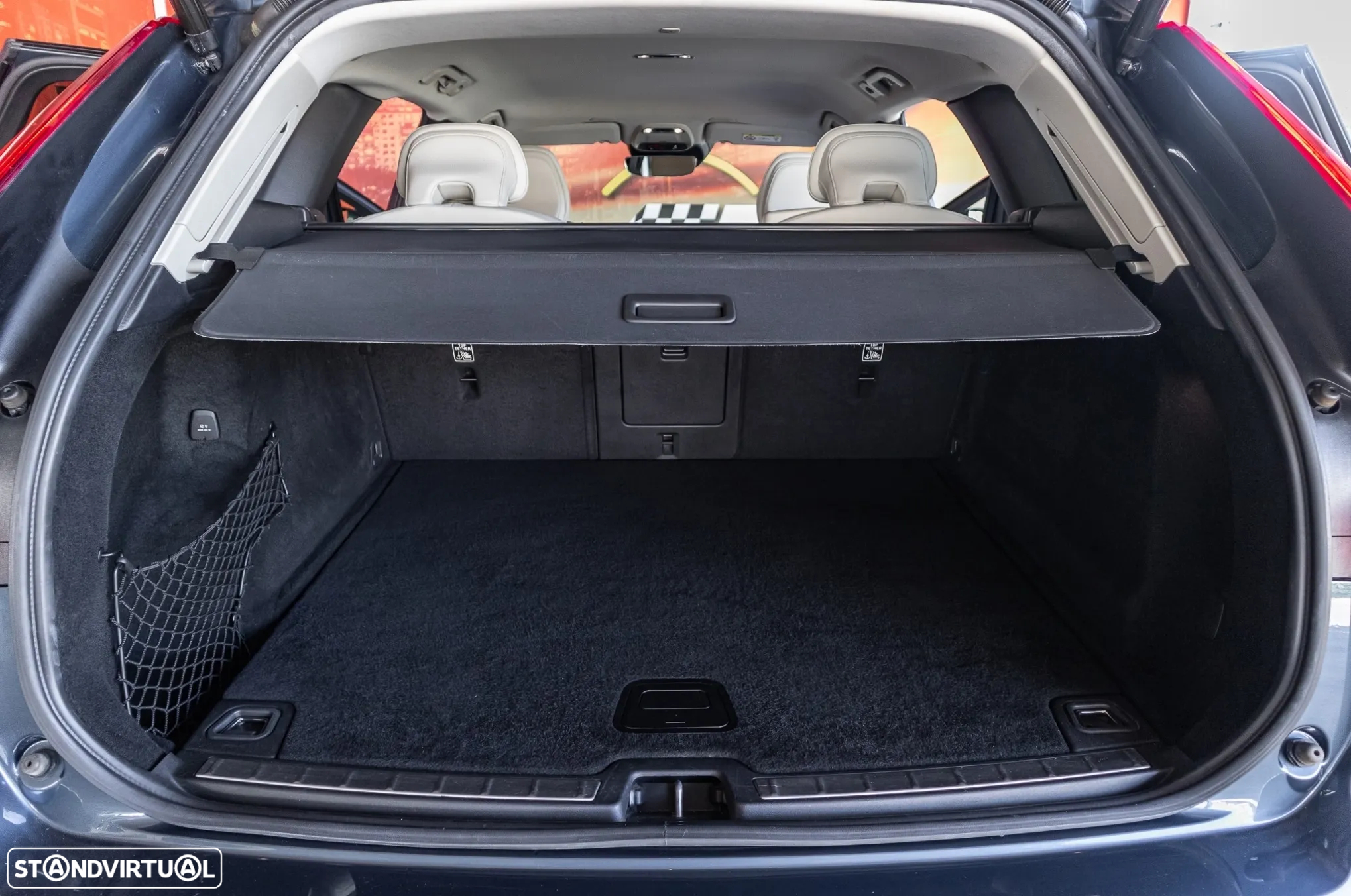Volvo XC 60 2.0 D4 Inscription Geartronic - 28