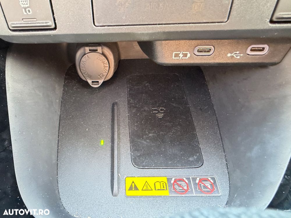 Toyota Yaris 1.5 VVT-i HSD Dynamic - 22