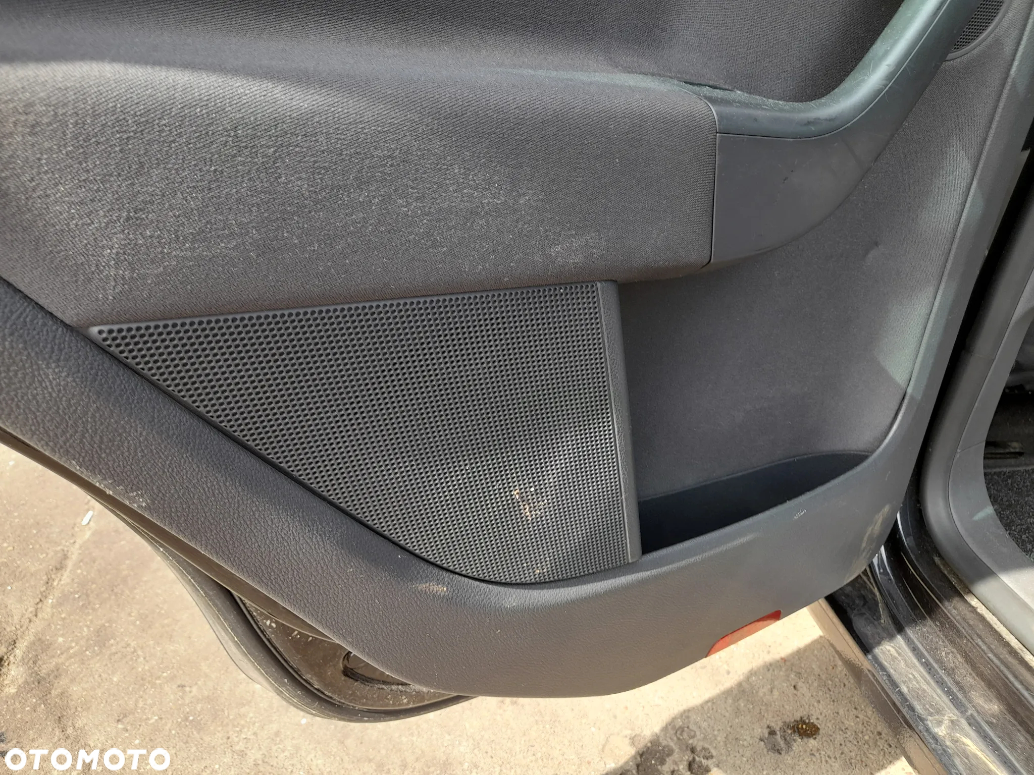 VW GOLF V PLUS KOMPLET BOCZKÓW DRZWI BOCZKI BOCZEK TAPICERKA - 3