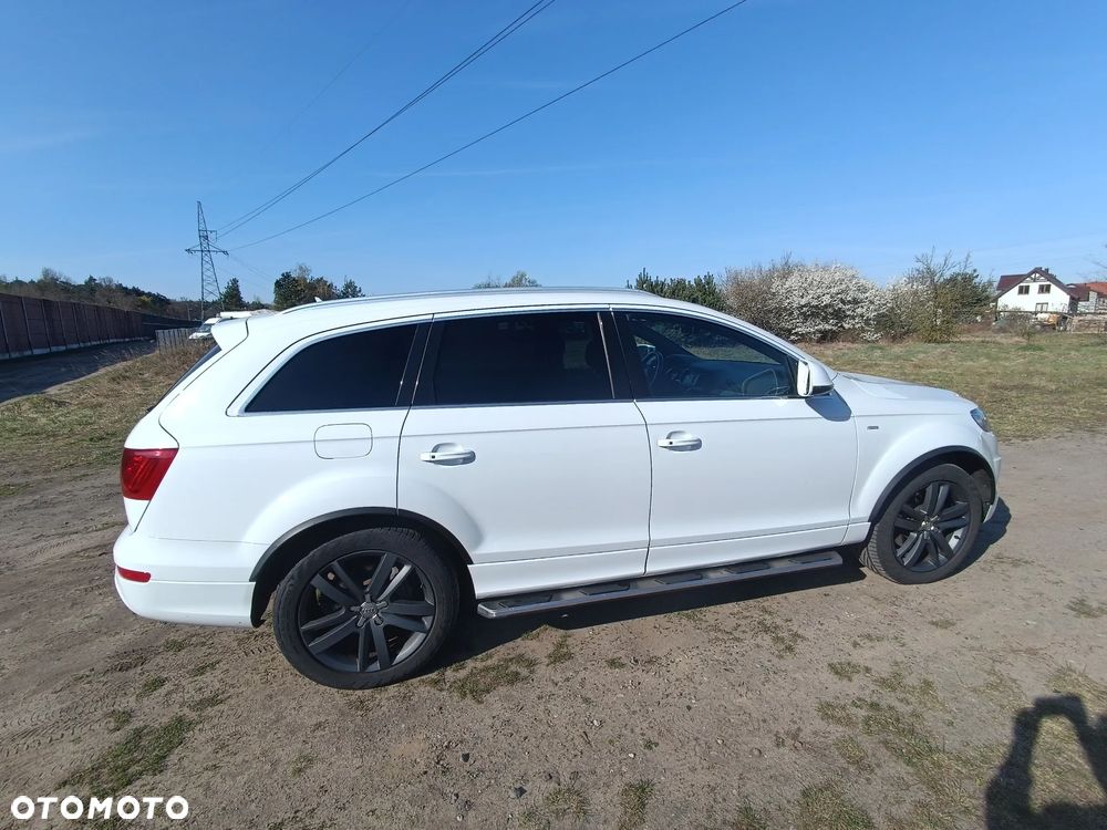 Audi Q7 - 1