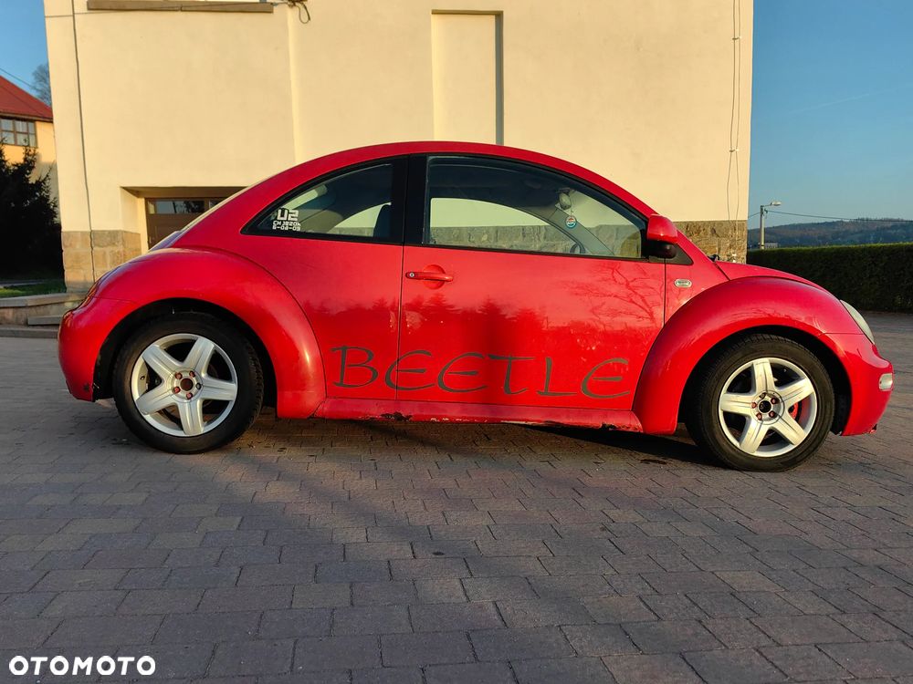 Volkswagen New Beetle - 4