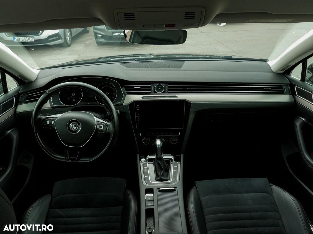 Volkswagen Passat 2.0 TDI DSG 4Motion Highline - 18