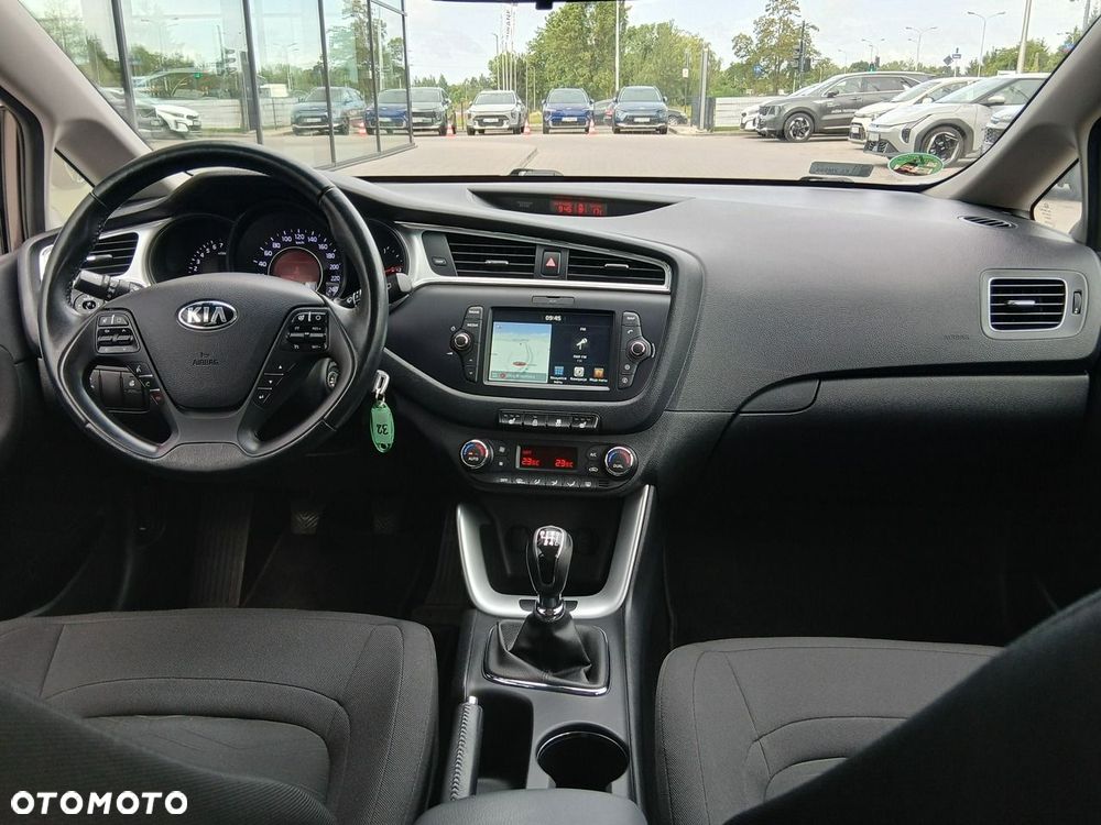 Kia Ceed 1.6 GDI Smart Plus - 22