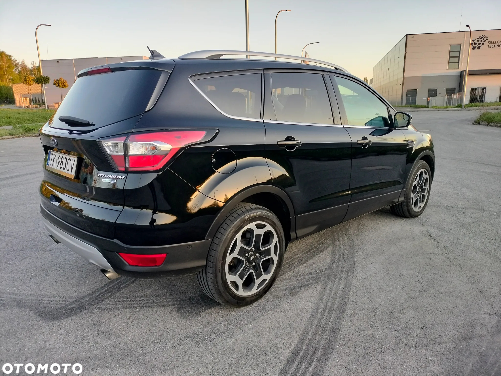 Ford Kuga - 4