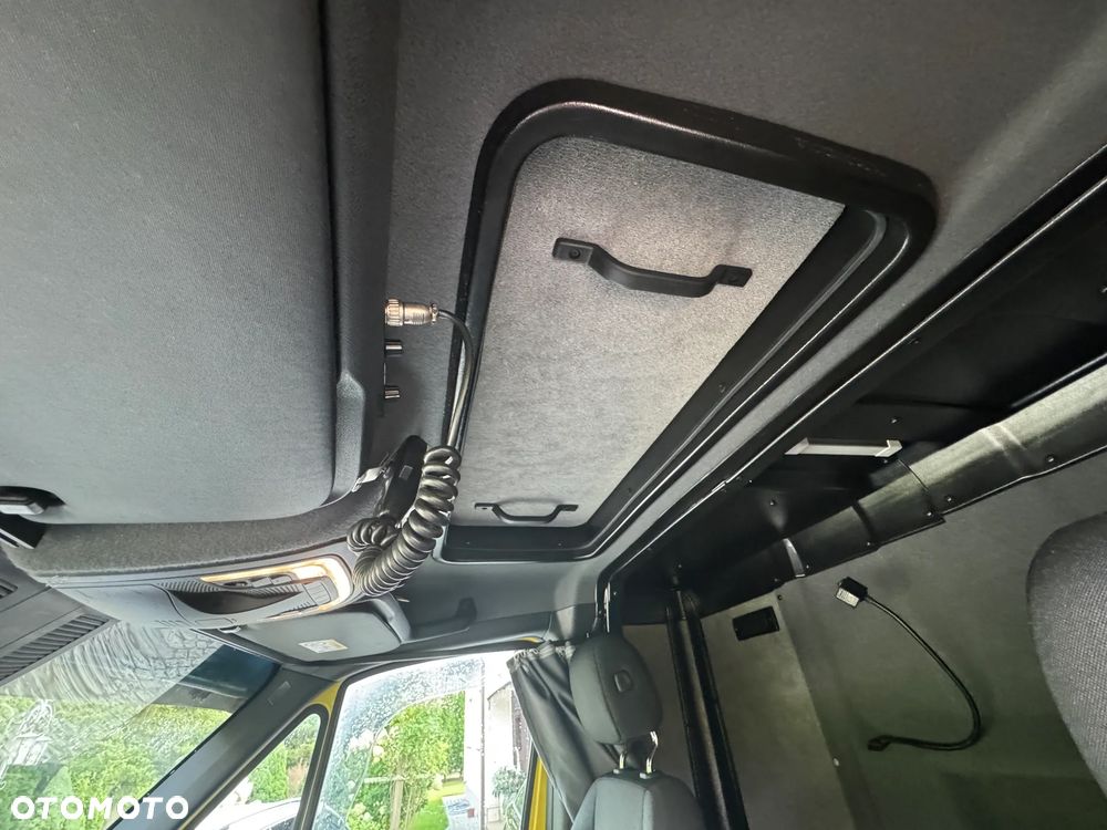 Mercedes-Benz Sprinter 519 - 16