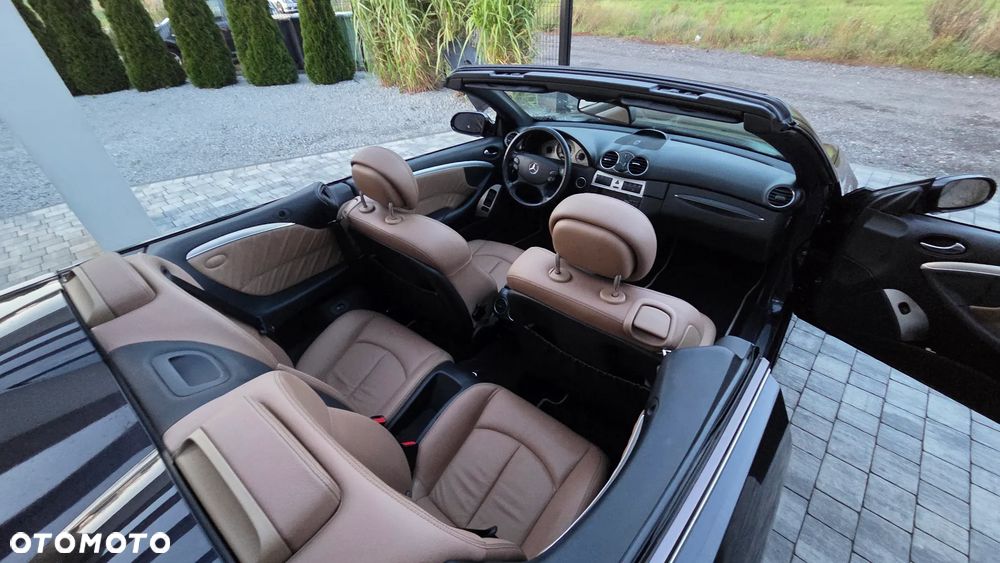 Mercedes-Benz CLK - 9