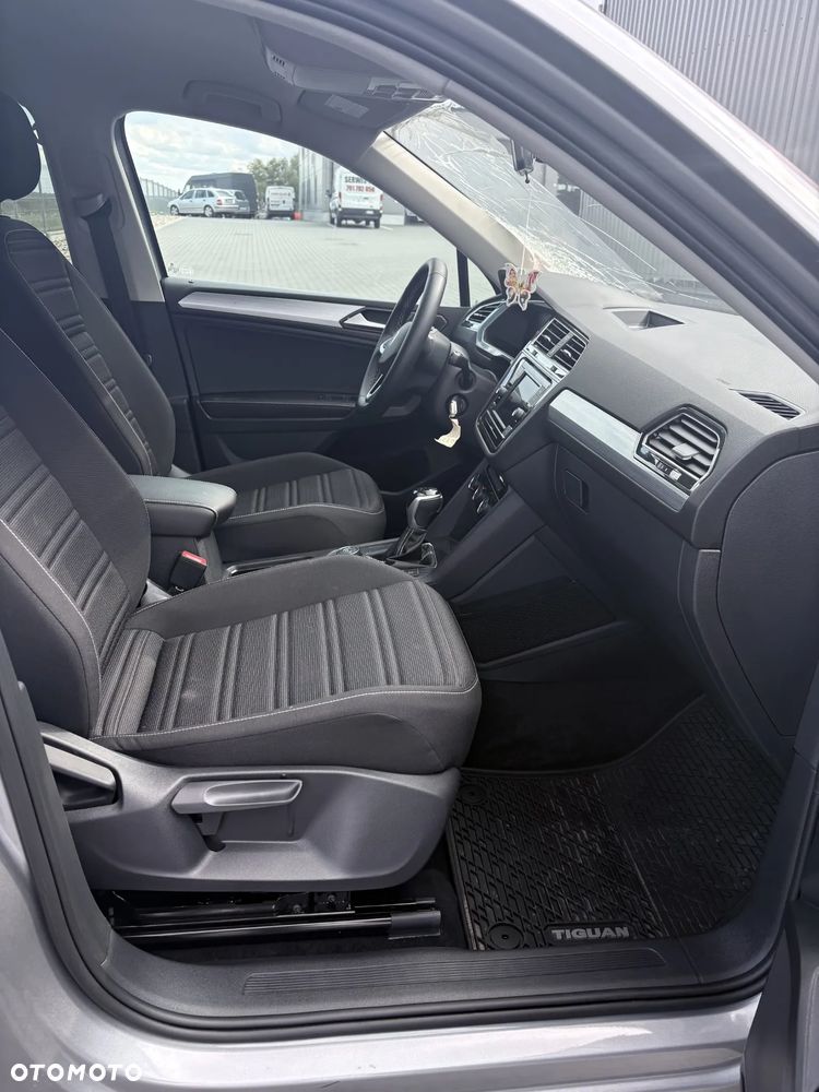 Volkswagen Tiguan - 13
