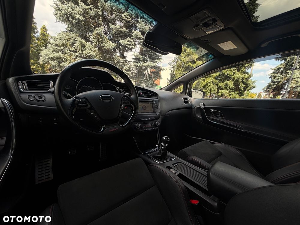 Kia Ceed 1.6 T-GDI GT-Challenge - 30
