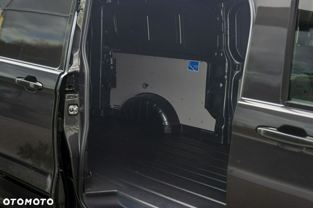 Volkswagen Transporter - 12