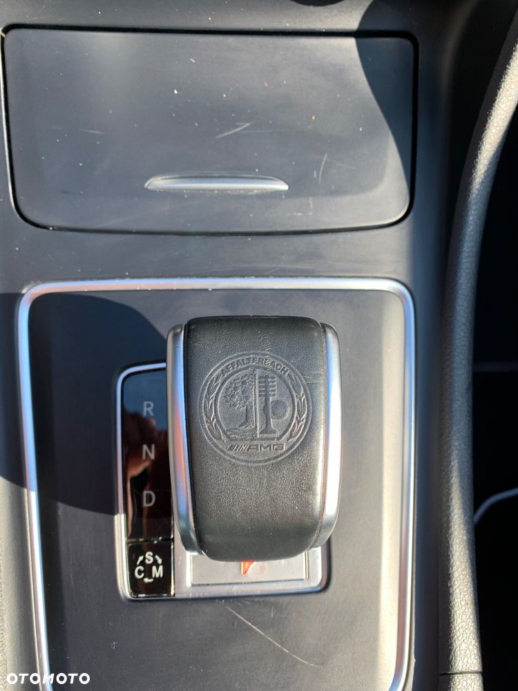 Mercedes-Benz CLA 45 AMG 4Matic 7G-DCT - 27