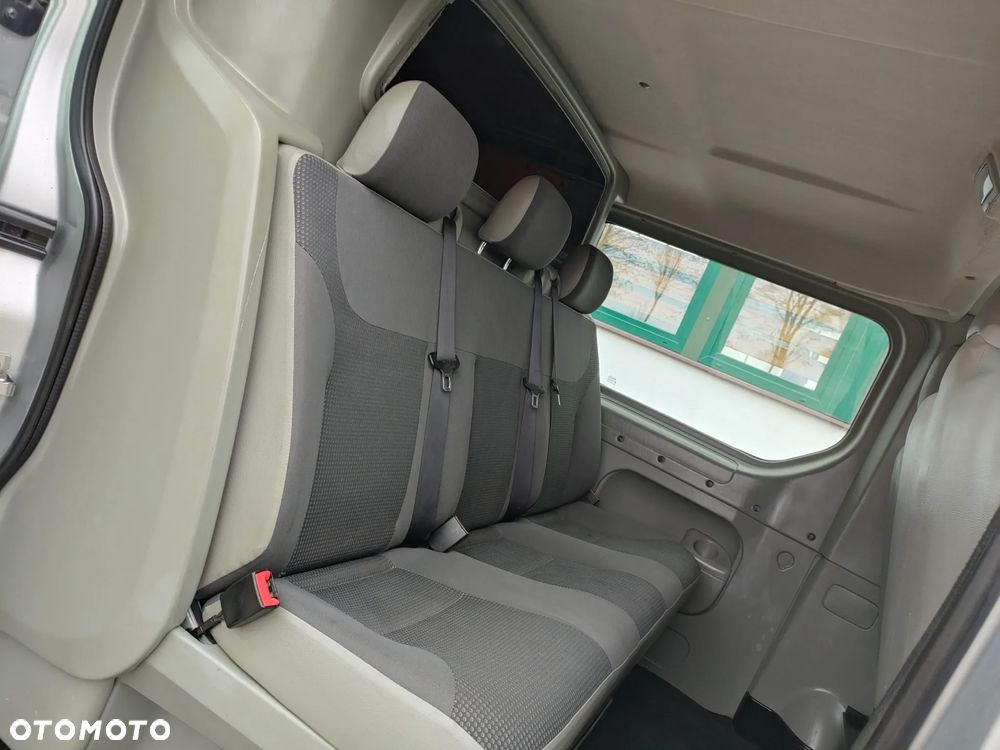 Opel Vivaro brygadówka long - 16