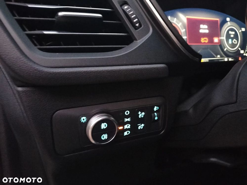 Ford Kuga - 17