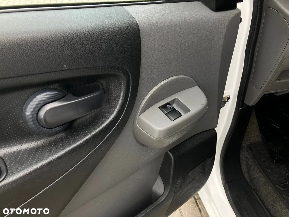 Nissan NV200 XL VOLTIA - 30