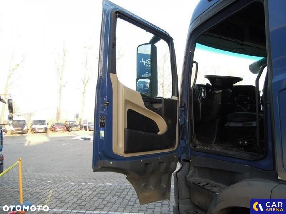 Mercedes-Benz Actros - 17