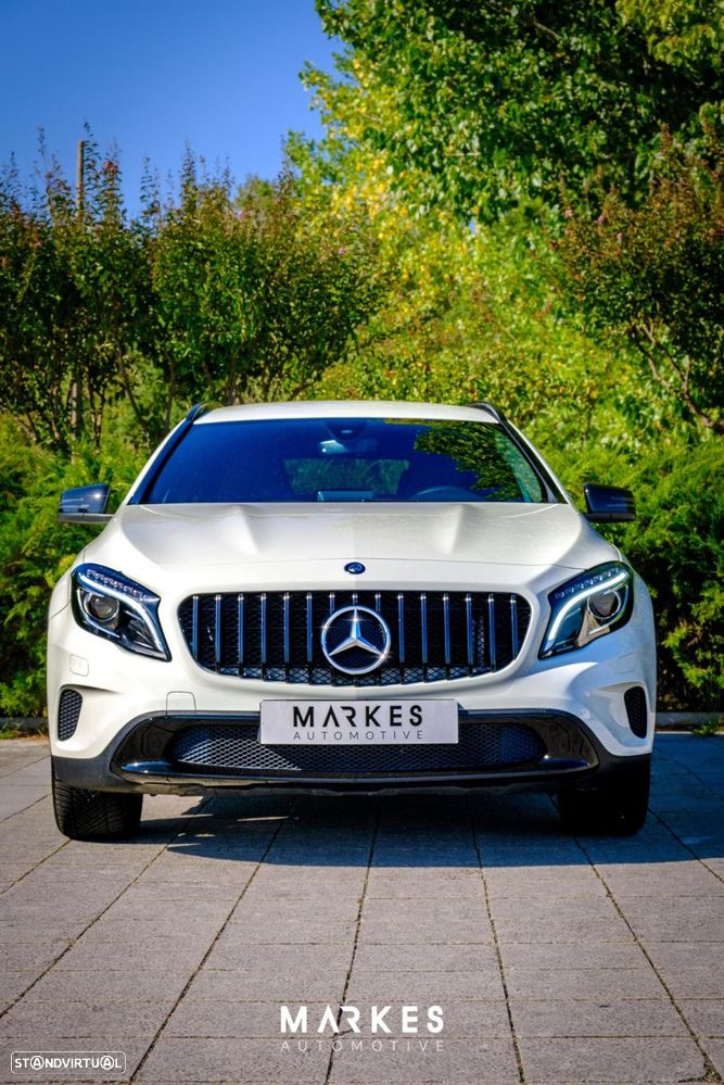 Mercedes-Benz GLA 220 d 7G-DCT Urban - 2