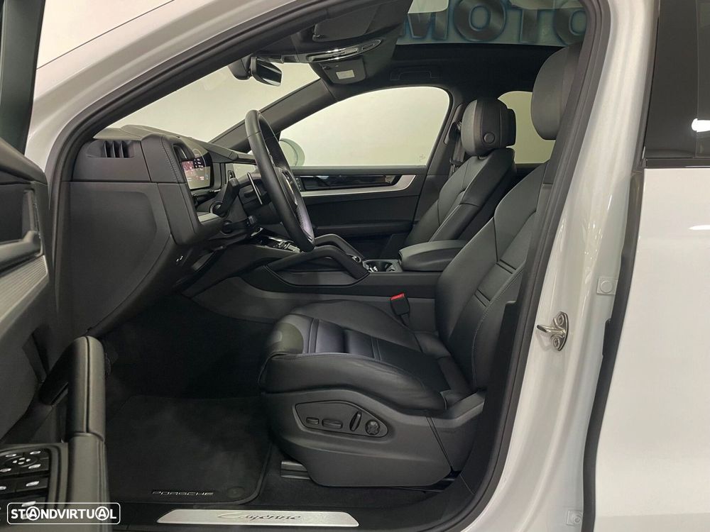 Porsche Cayenne Coupé E-Hybrid - 5