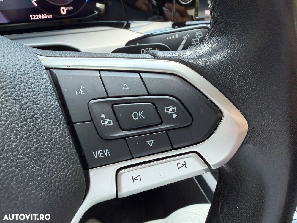 VOLKSWAGEN Golf 2021 — imagine 12