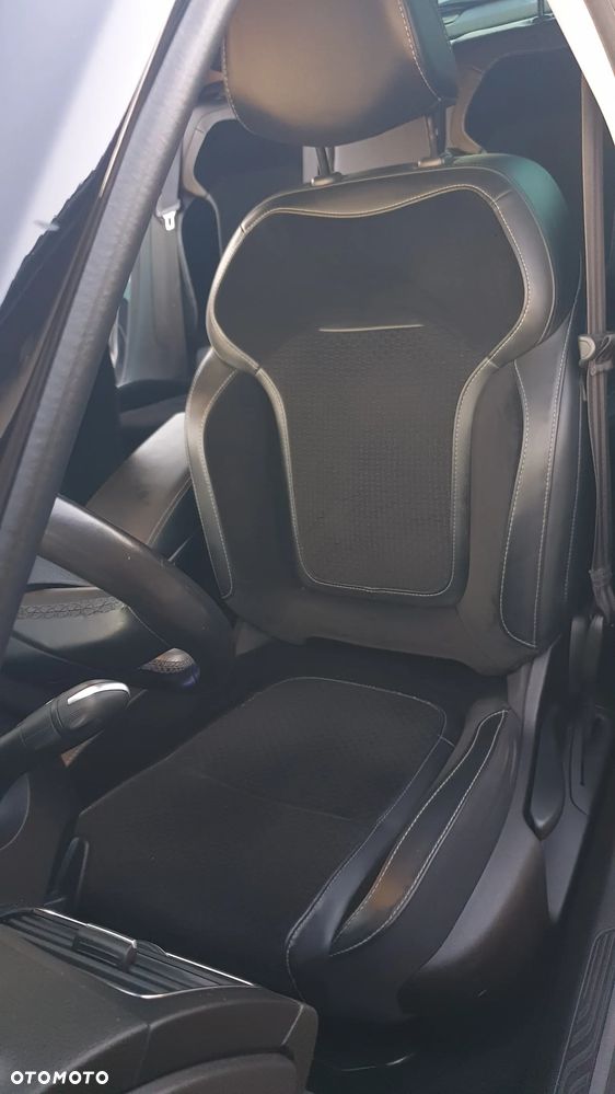 Renault Megane TCe 140 GPF BOSE EDITION - 18