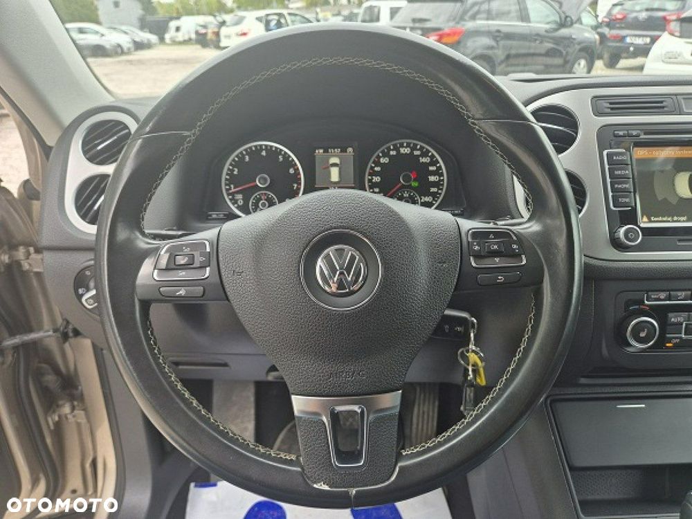 Volkswagen Tiguan - 32