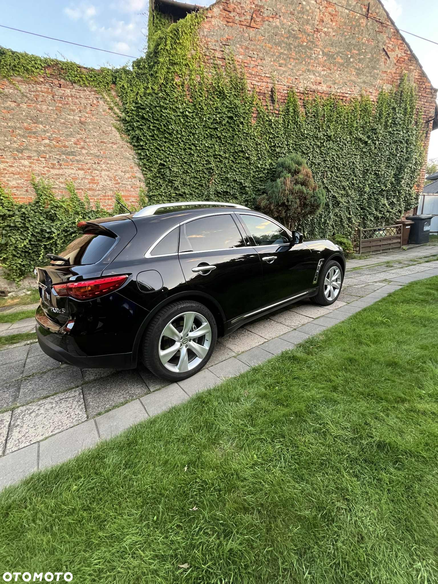Infiniti FX FX30d S - 7