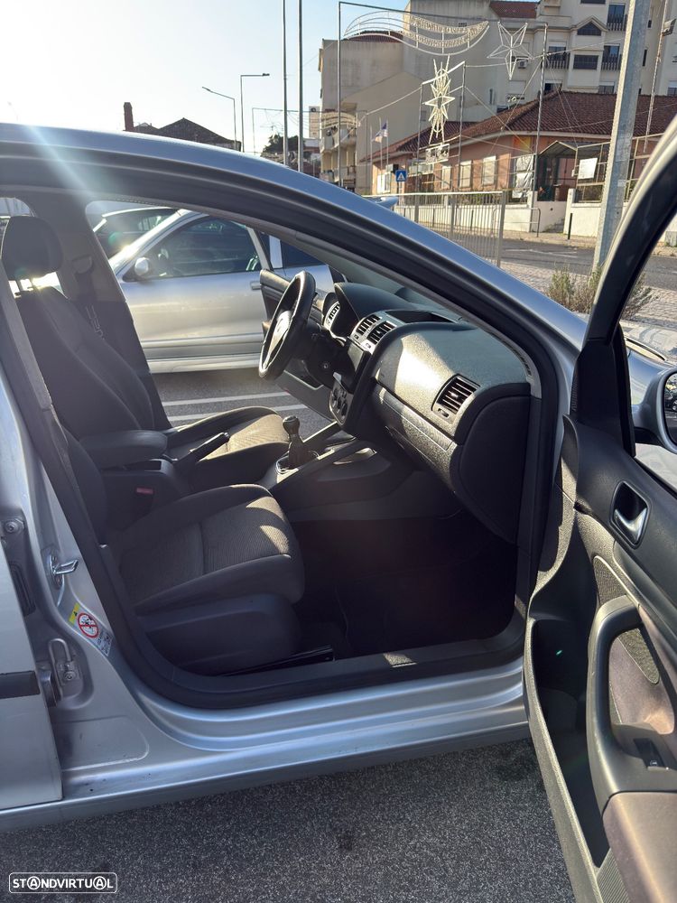 VW Golf 1.9 TDi Confortline - 10
