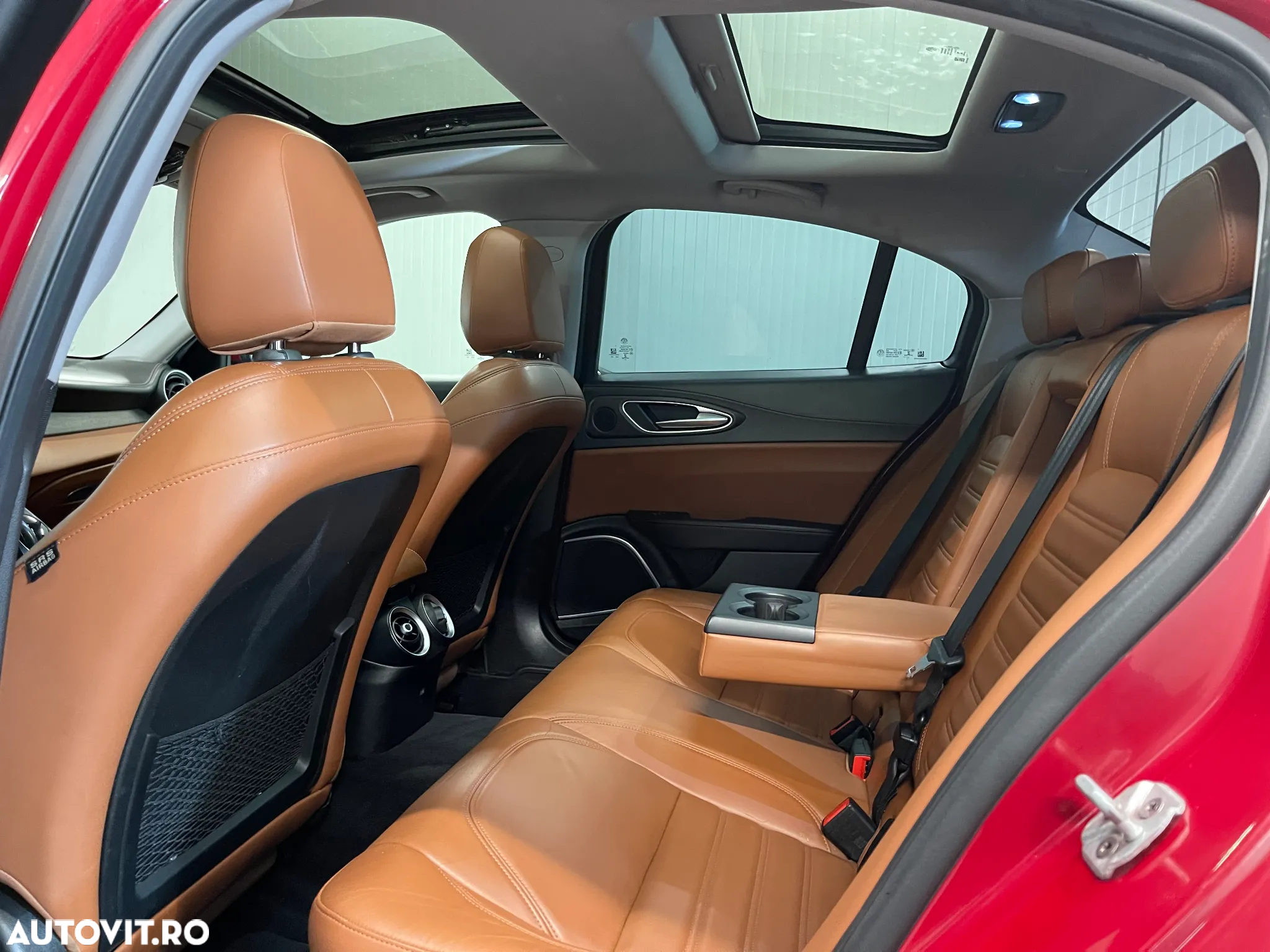 Alfa Romeo Giulia 2.0 Turbo AWD AT8 Veloce - 12