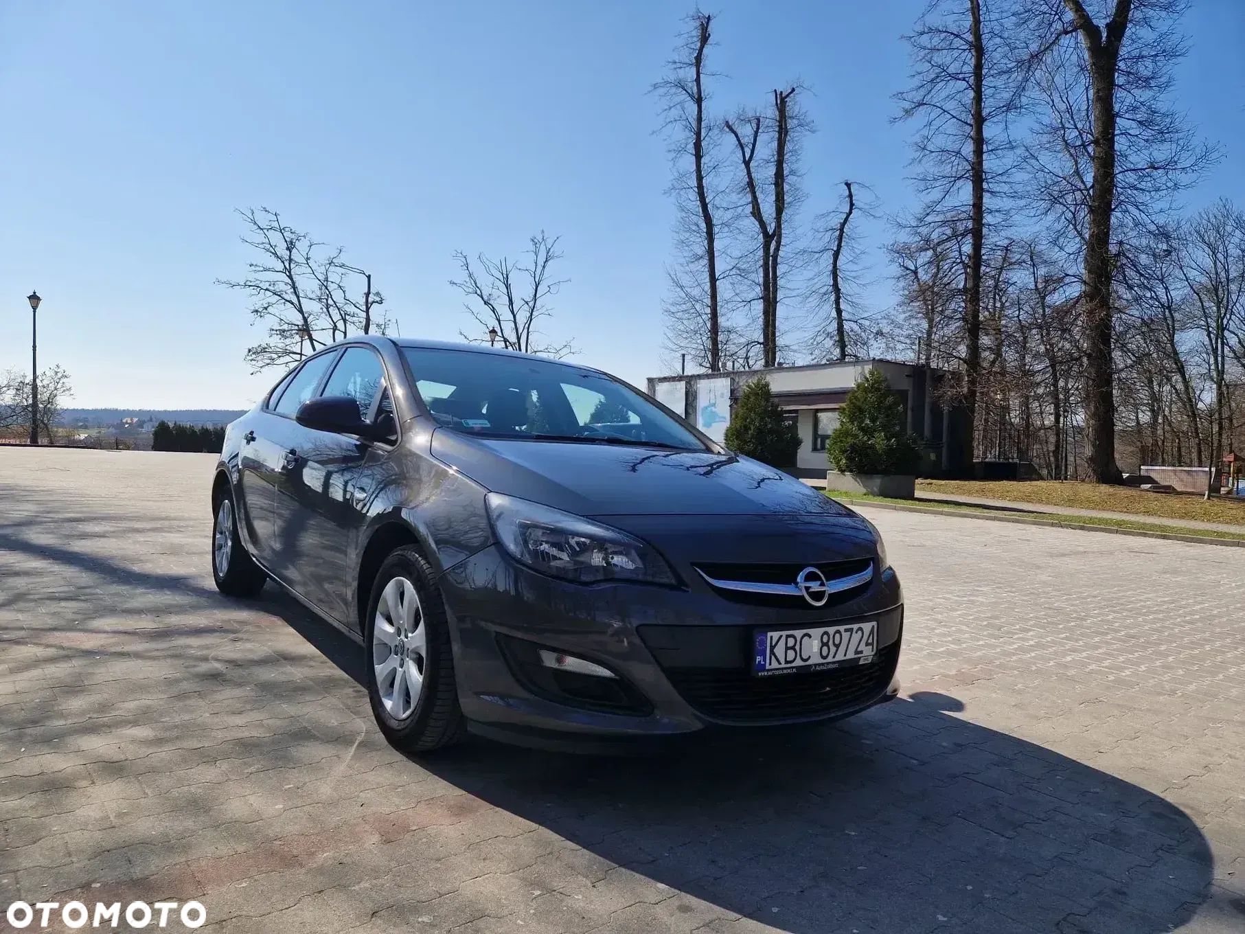 Opel Astra IV 1.4 T Active EU6 - 1