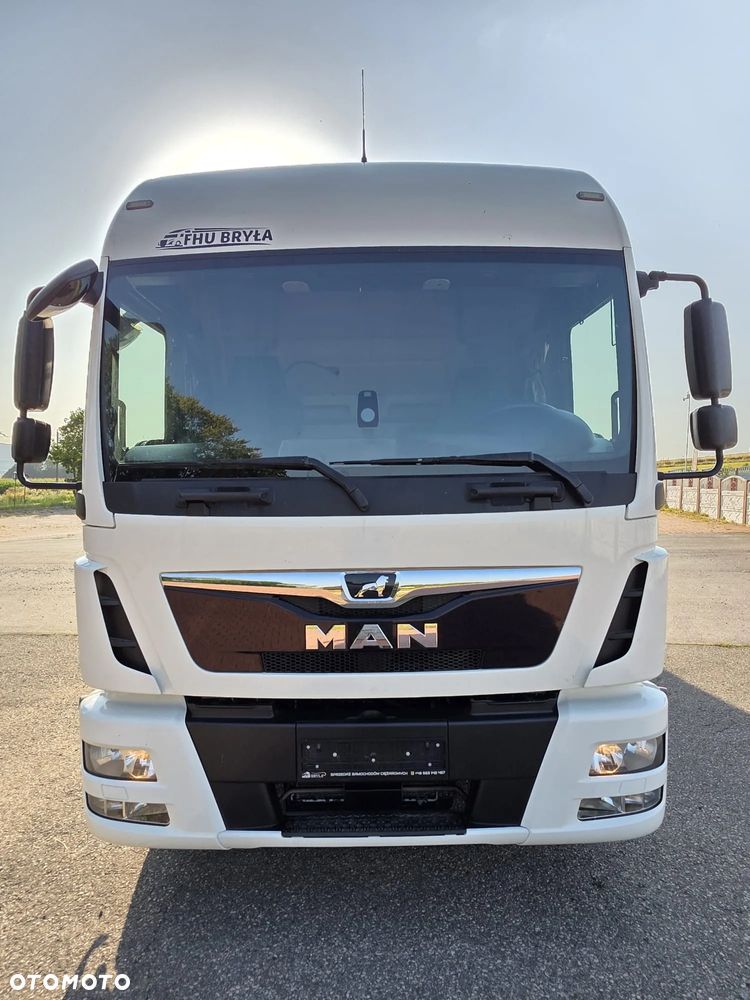 MAN TGL 12.250 / KONTENER / IZOTERMA / WINDA / 2019R / EURO 6 / PEŁEN SERWIS /  6 TON ŁADOWNOŚĆ  / SPROWADZONY / ZADBANY / JAK NOWY /  KSIĄŻKA SERWISOWA / E6 / 17 PALET - 19