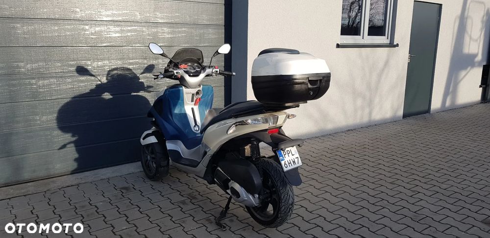 Piaggio MP-3 - 6