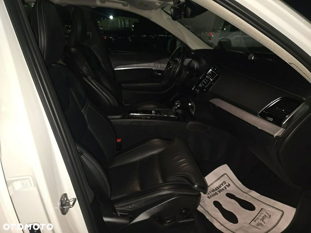 Volvo XC 90 - 12