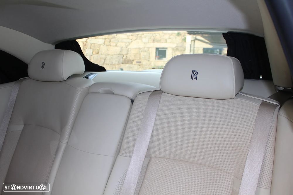 Rolls Royce Ghost - 36