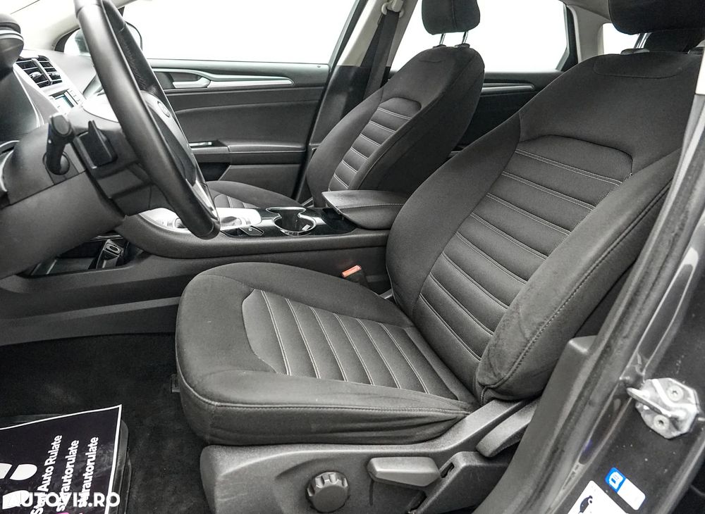Ford Mondeo 2.0 TDCi Powershift Business - 14