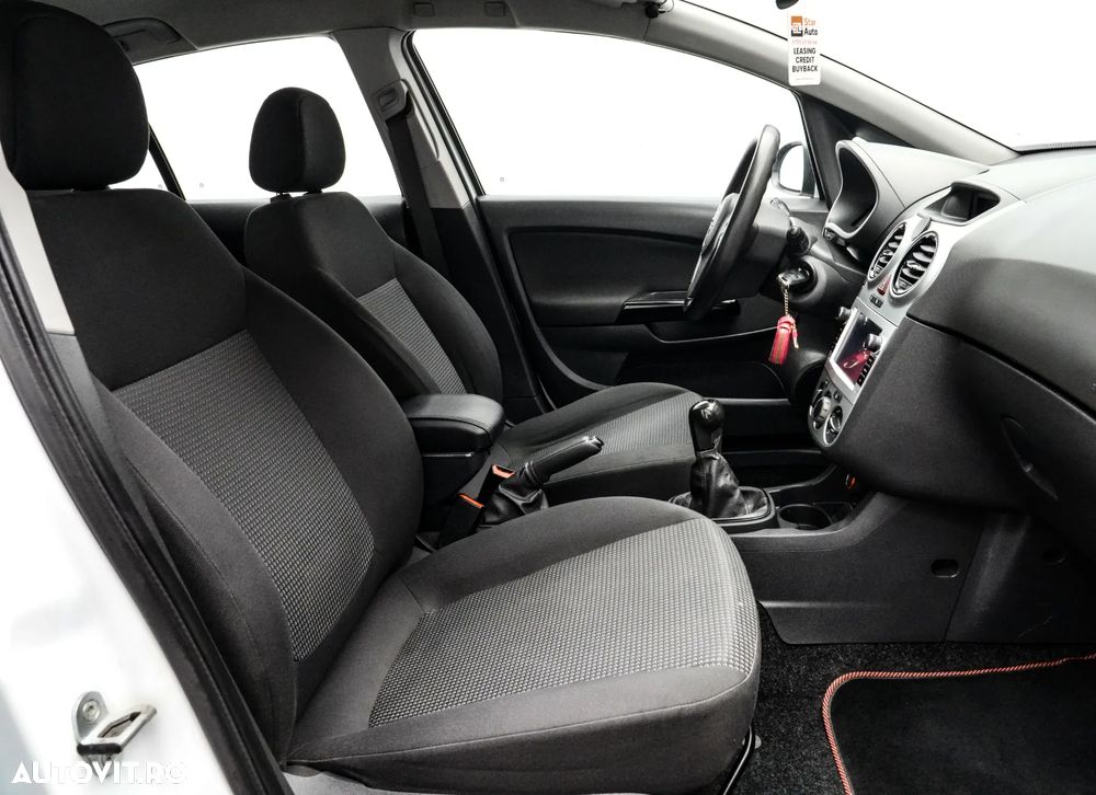 Opel Corsa 1.2 Essentia - 14