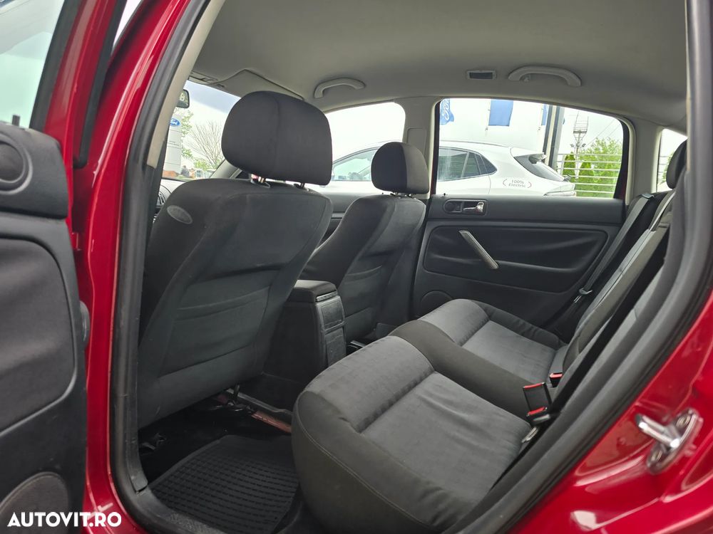 Volkswagen Passat - 15