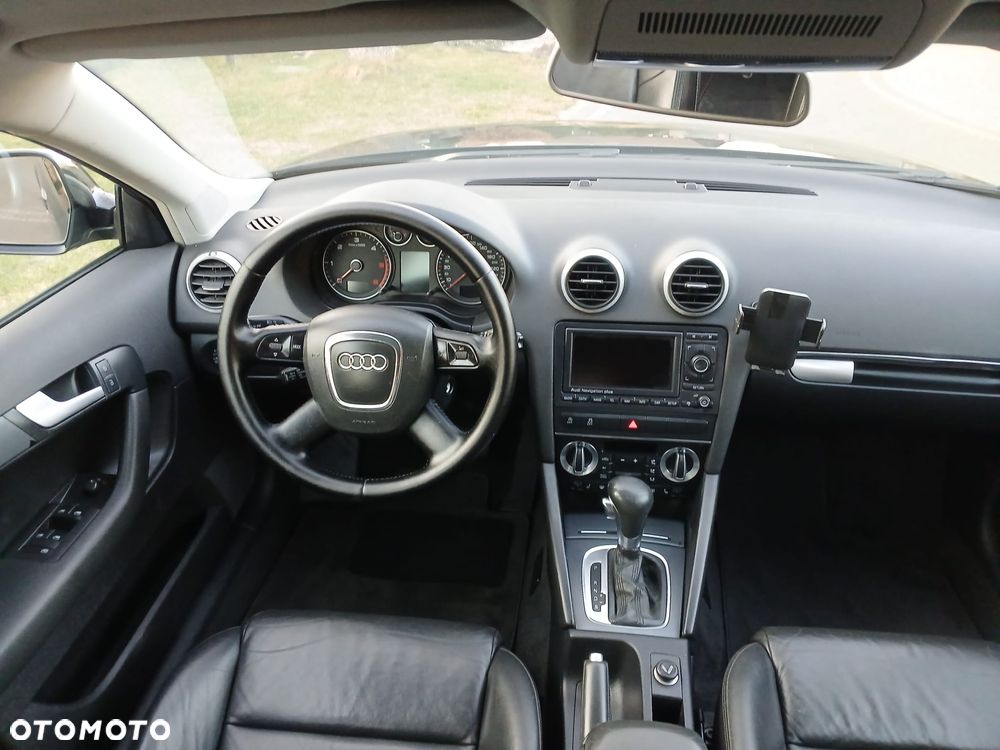 Audi A3 Sportback 1.6 TDI DPF S tronic S line Sportpaket - 15