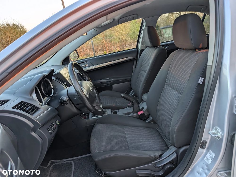 Mitsubishi Lancer 1.8 Intense LPG - 23