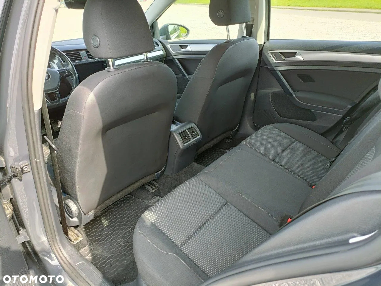 Volkswagen Golf VII 1.0 TSI Trendline - 9