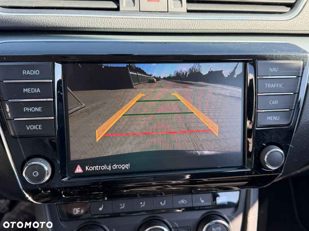 Skoda Superb 1.6 TDI GreenLine - 36