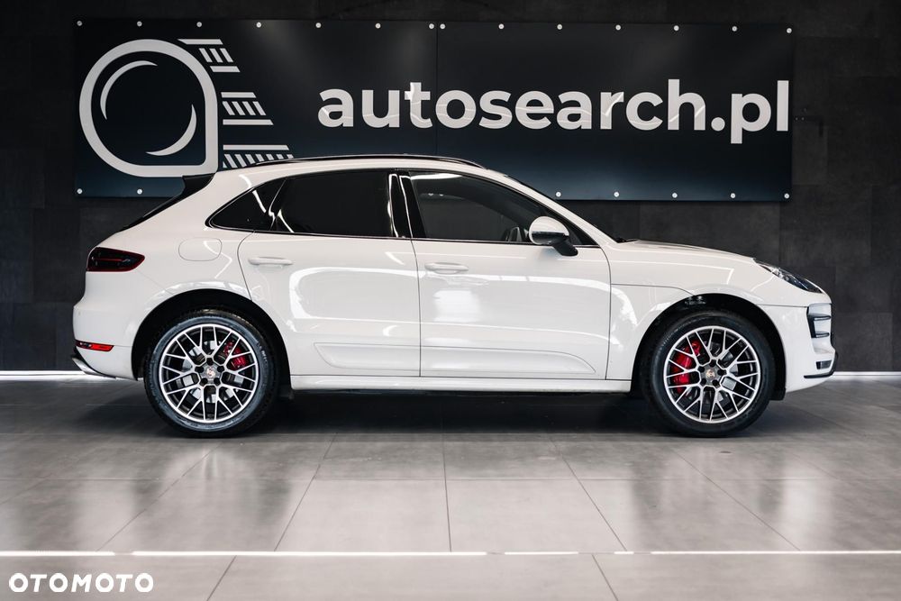 Porsche Macan Turbo - 9