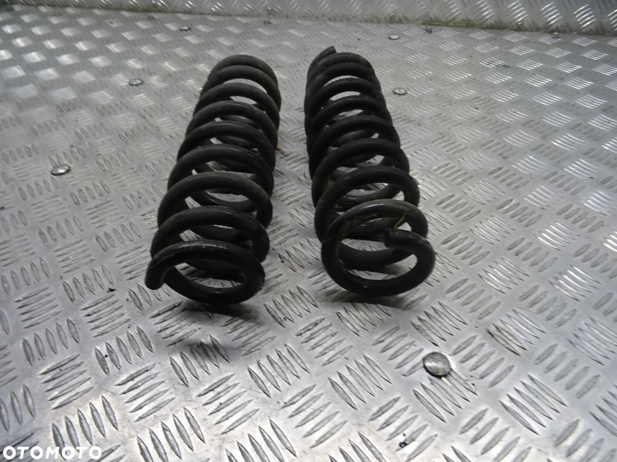 BMW X1 E84 LIFT 12-15 18I SPRĘŻYNY TYŁ TYLNE - 3