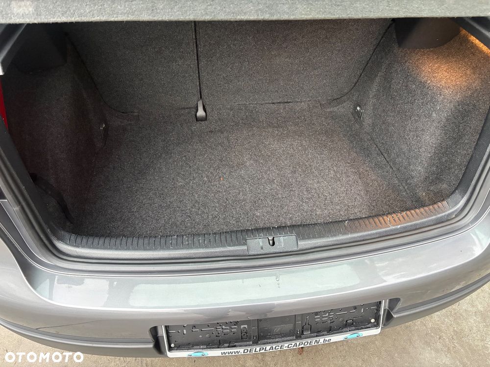 Volkswagen Golf 1.9 TDI Comfortline - 9