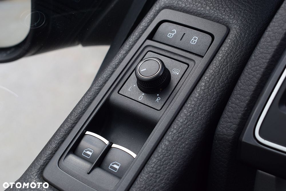 Volkswagen Multivan - 20