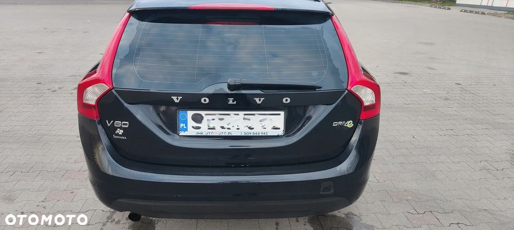 Volvo V60 DRIVe Momentum - 9