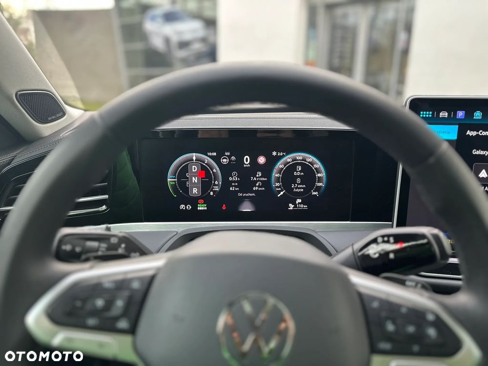 Volkswagen Passat - 14