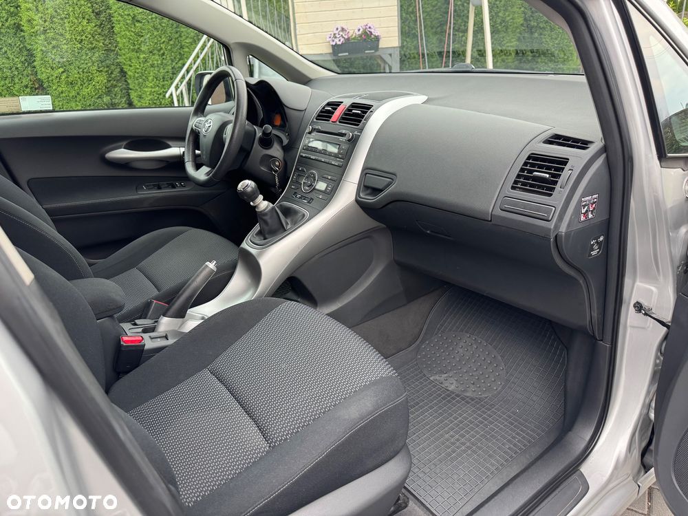 Toyota Auris - 7