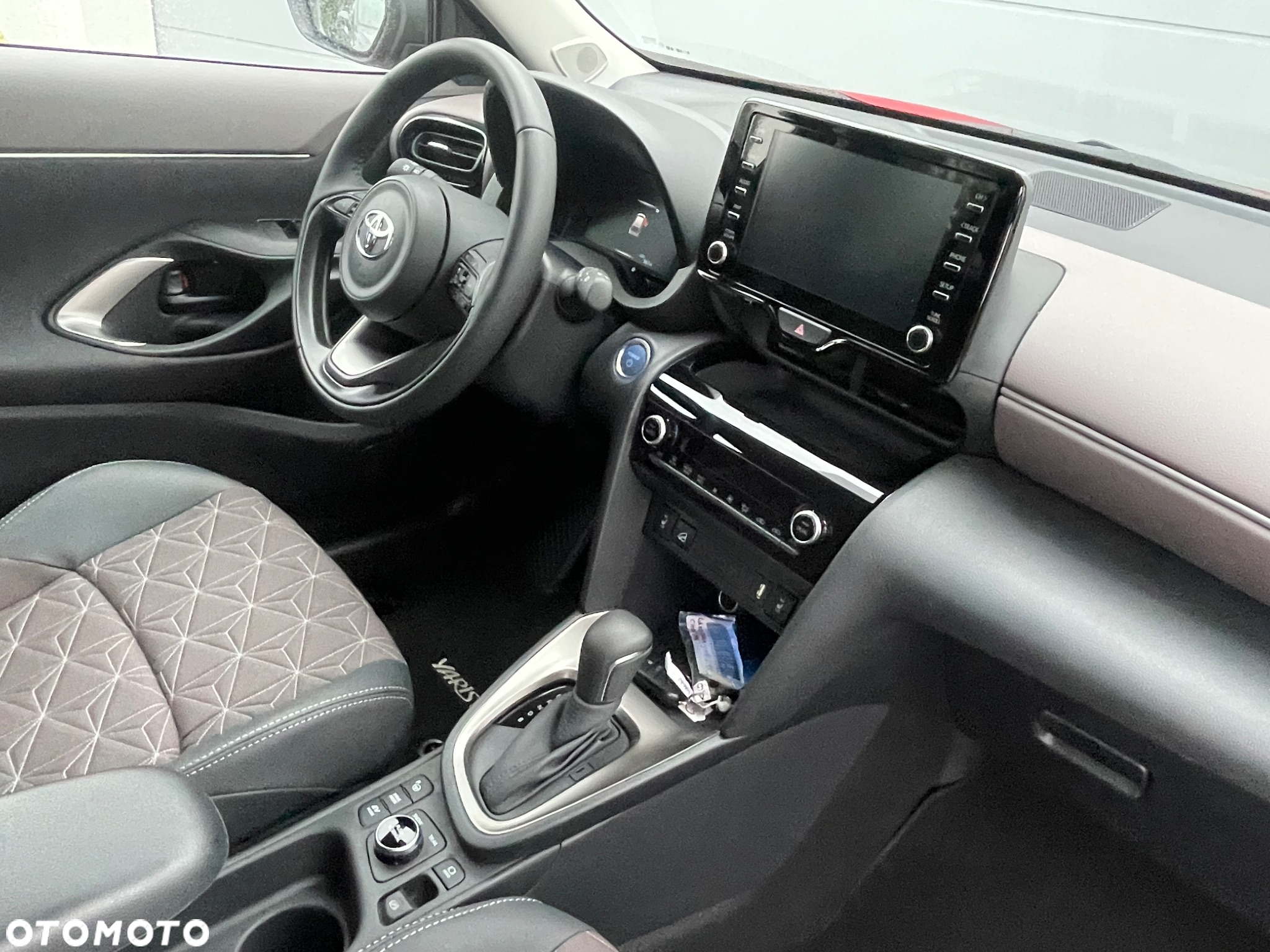 Toyota Yaris Cross Hybrid 130 1.5 VVT-i AWD-i Teamplayer - 8