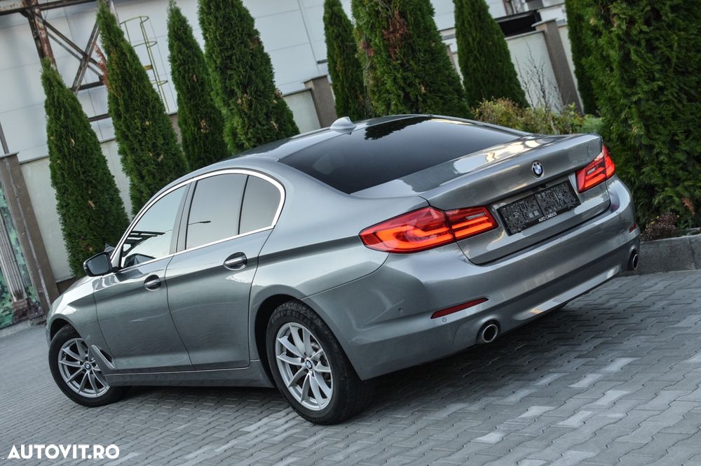 BMW Seria 5 520d xDrive AT - 18